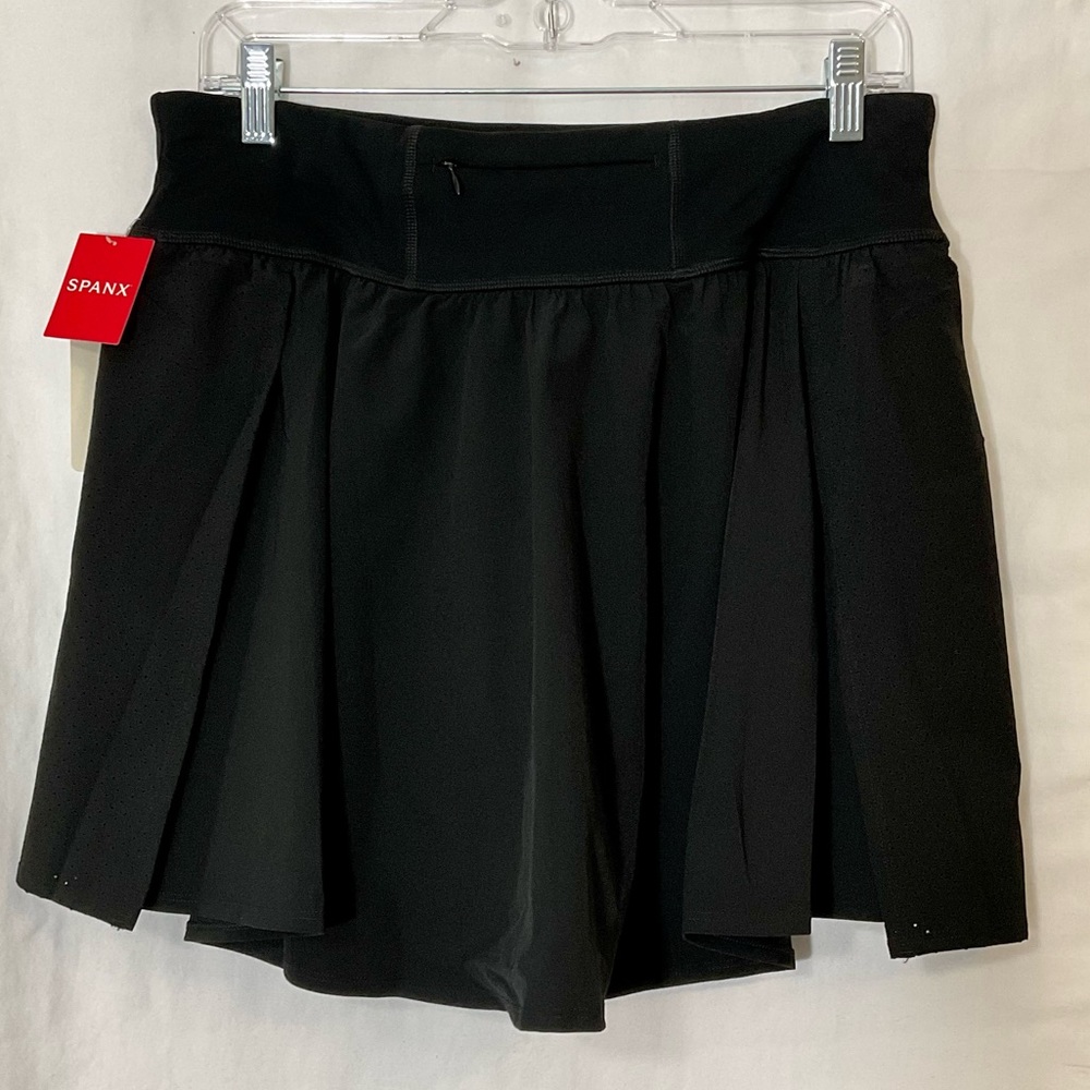 NEW WITH TAGS! Spanx Skort